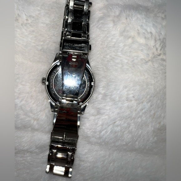 Michael Kors watch - Picture 2 of 4